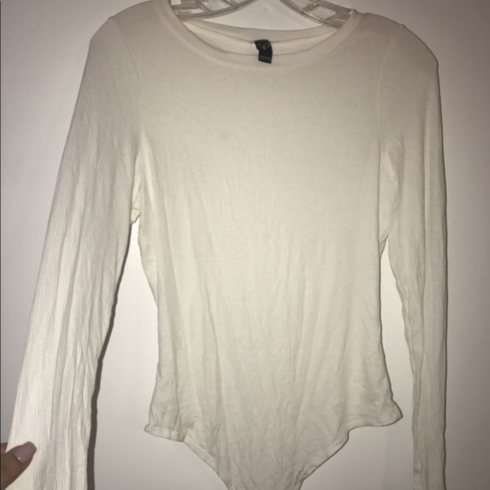 White Windsor store long sleeve body suit
